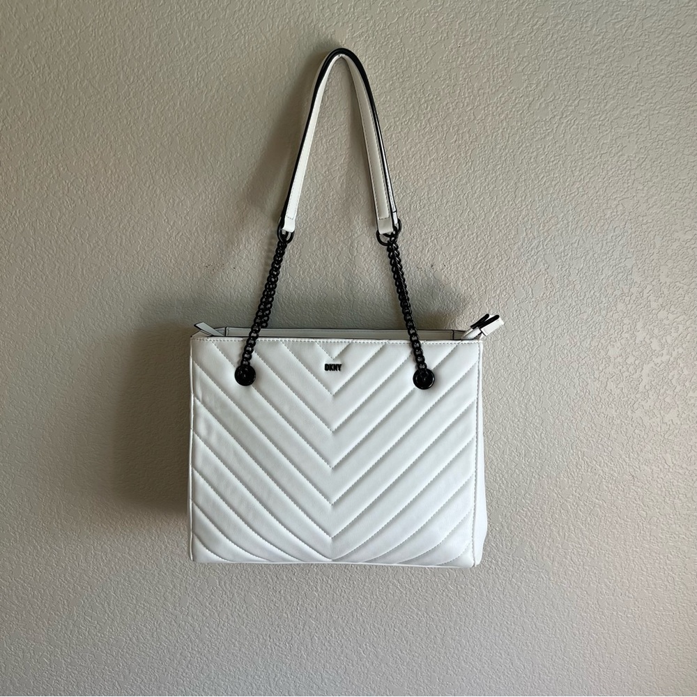 DKNY Veronica Medium Tote White Quilted Shoulder Bag
